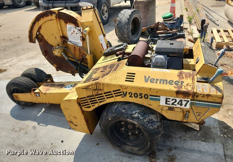 image for item LX9637 2002 Vermeer V2050  root cutter