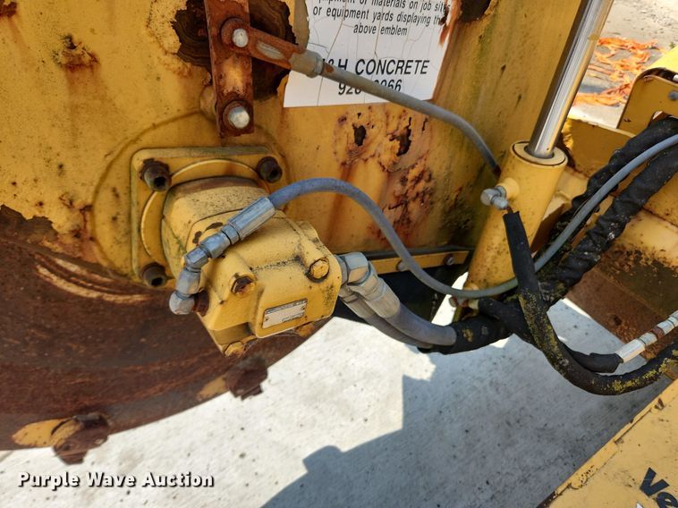 image for item LX9637 2002 Vermeer V2050  root cutter