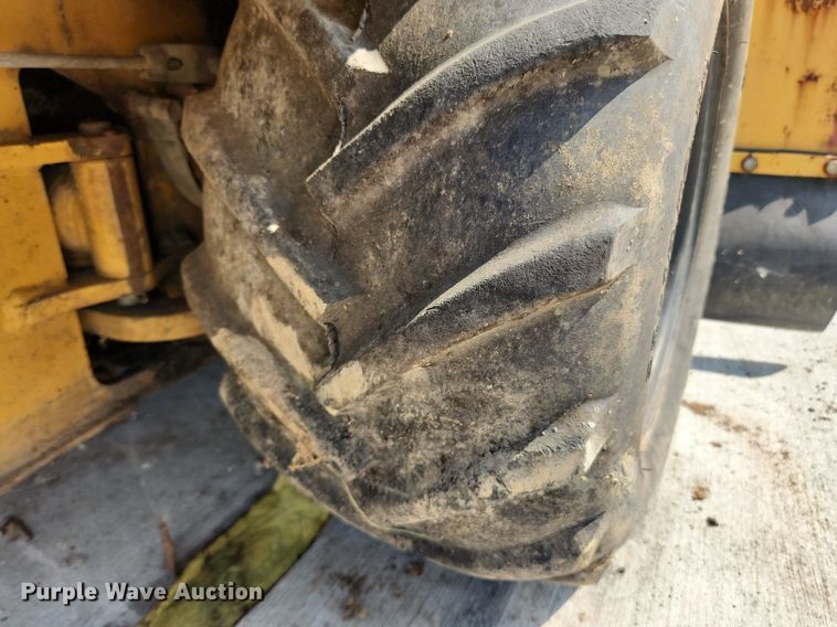 image for item LX9637 2002 Vermeer V2050  root cutter