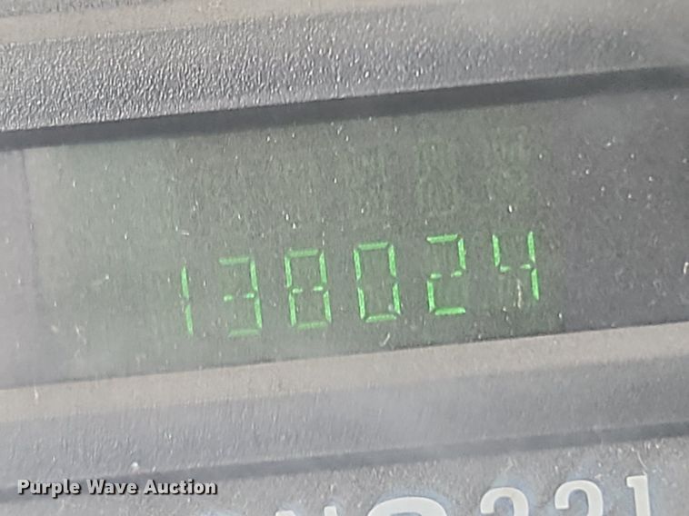 image for item LX9640 2005 Ford F250 Super Duty XL  pickup truck