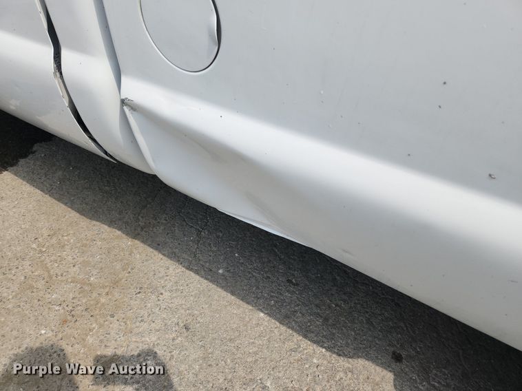 image for item LX9640 2005 Ford F250 Super Duty XL  pickup truck