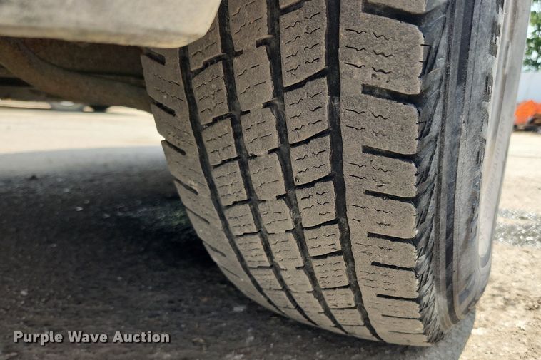 image for item LX9640 2005 Ford F250 Super Duty XL  pickup truck