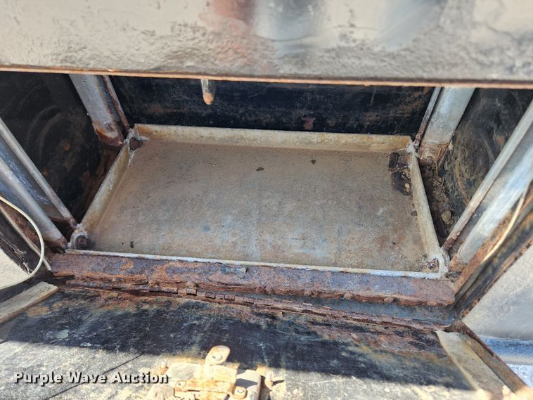 image for item LX9674 CM  utility bed