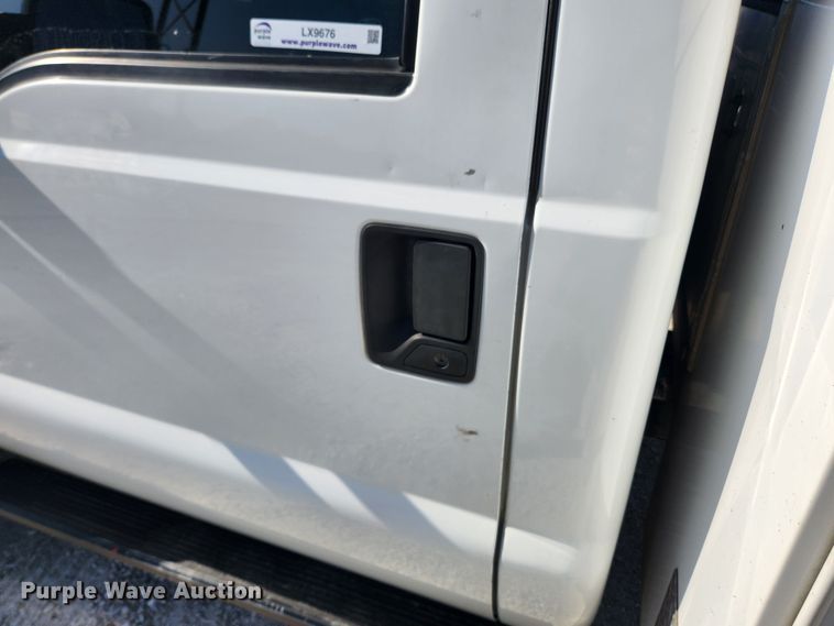 image for item LX9676 2012 Ford F450 Super Duty XL  utility / service truck