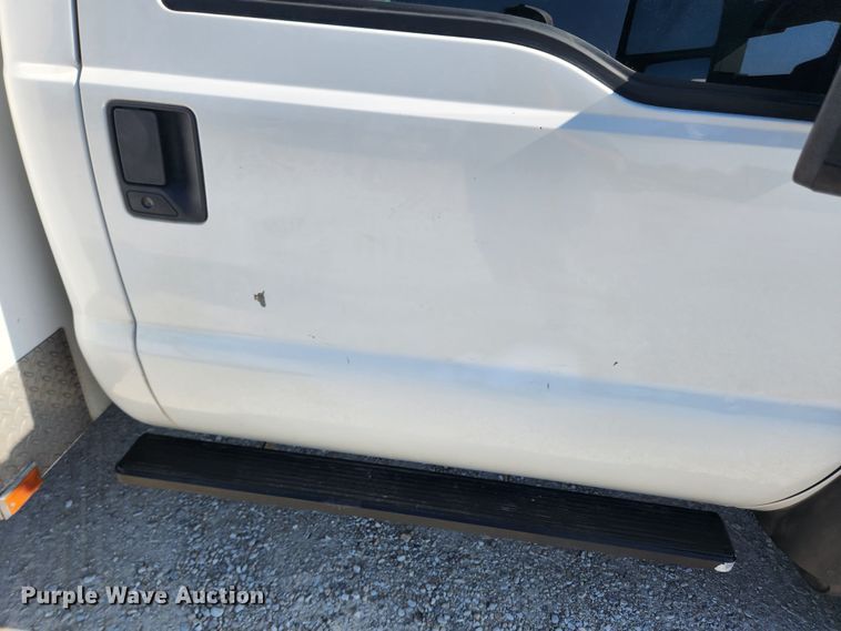 image for item LX9676 2012 Ford F450 Super Duty XL  utility / service truck