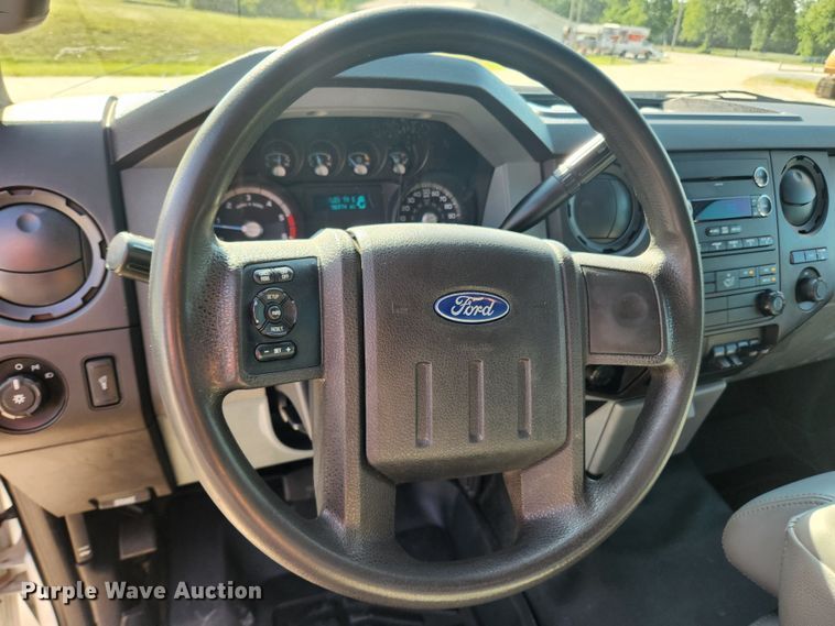 image for item LX9676 2012 Ford F450 Super Duty XL  utility / service truck