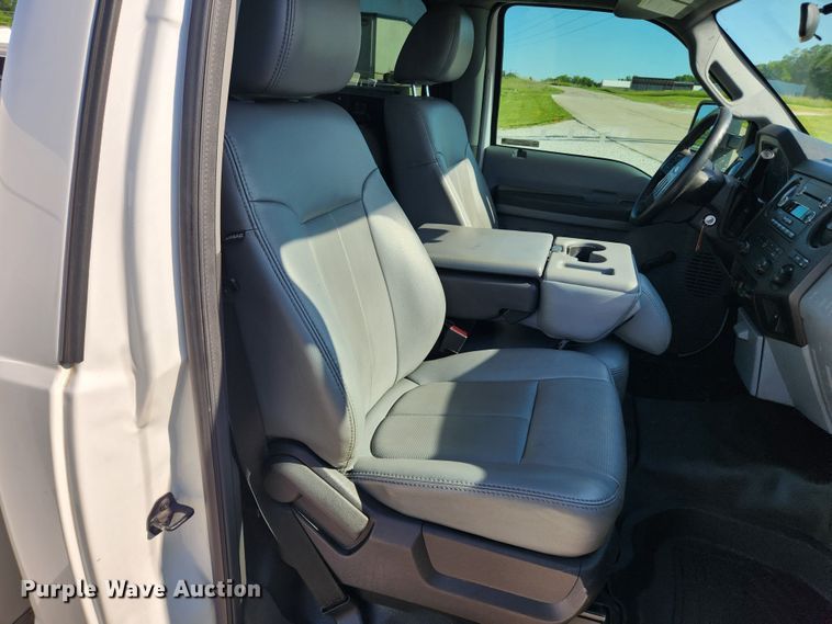 image for item LX9676 2012 Ford F450 Super Duty XL  utility / service truck