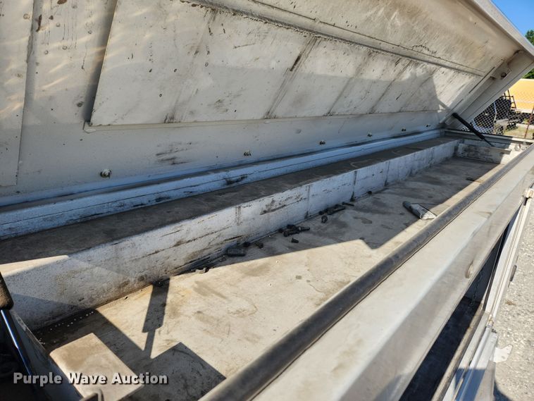 image for item LX9676 2012 Ford F450 Super Duty XL  utility / service truck