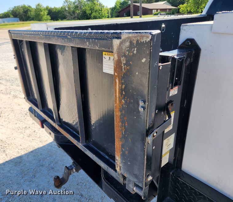 image for item LX9676 2012 Ford F450 Super Duty XL  utility / service truck