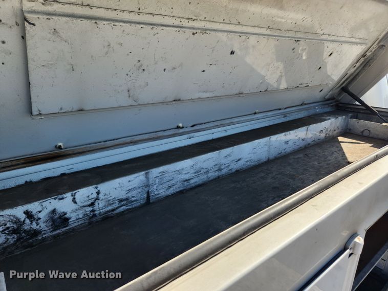 image for item LX9676 2012 Ford F450 Super Duty XL  utility / service truck