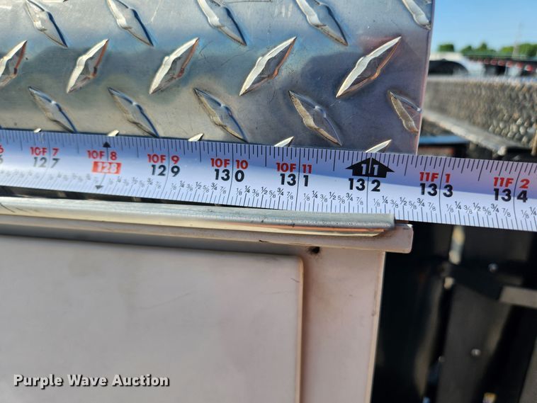 image for item LX9676 2012 Ford F450 Super Duty XL  utility / service truck