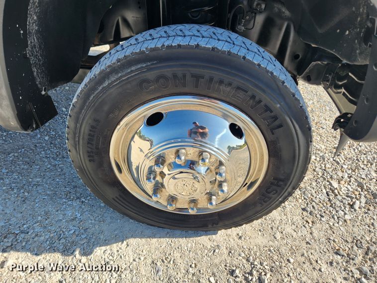 image for item LX9676 2012 Ford F450 Super Duty XL  utility / service truck