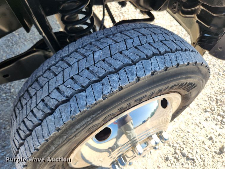 image for item LX9676 2012 Ford F450 Super Duty XL  utility / service truck