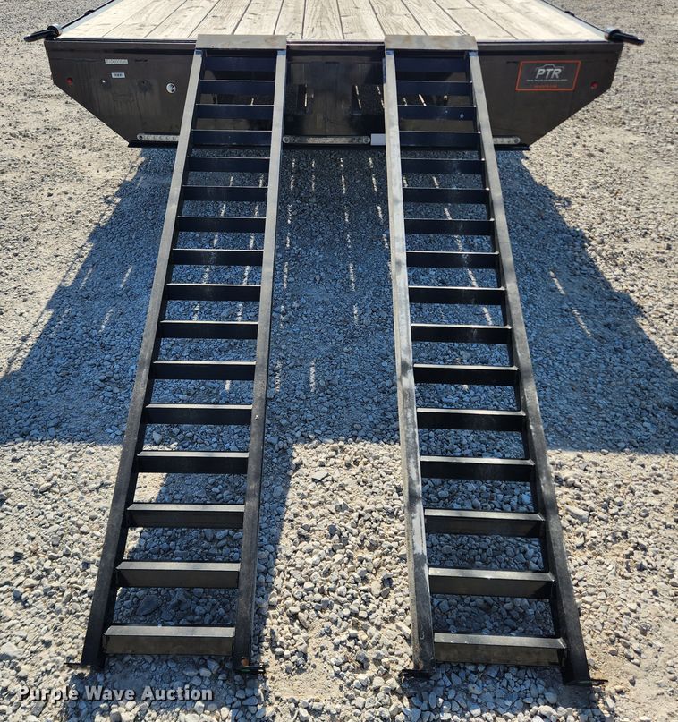 image for item LX9677 2020 H&H H10220HDL-140  equipment trailer