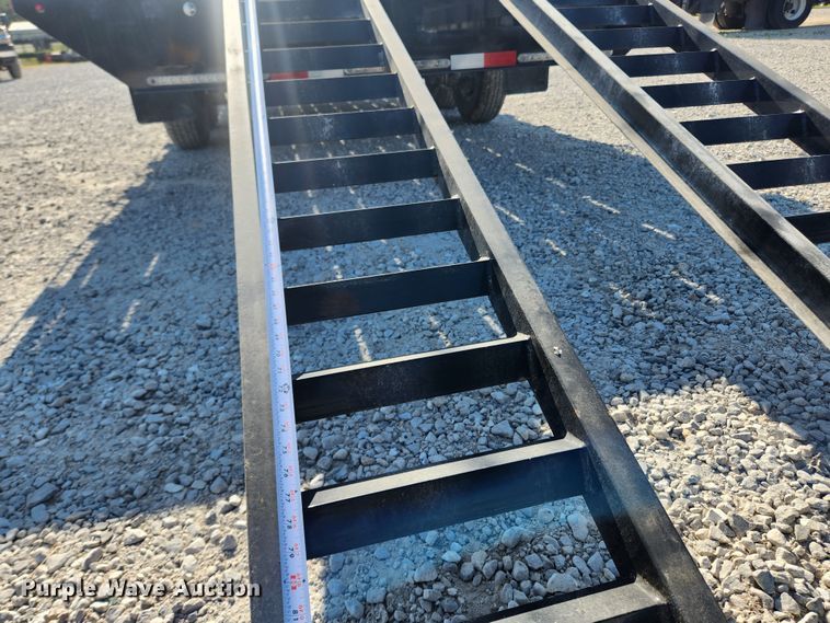 image for item LX9677 2020 H&H H10220HDL-140  equipment trailer