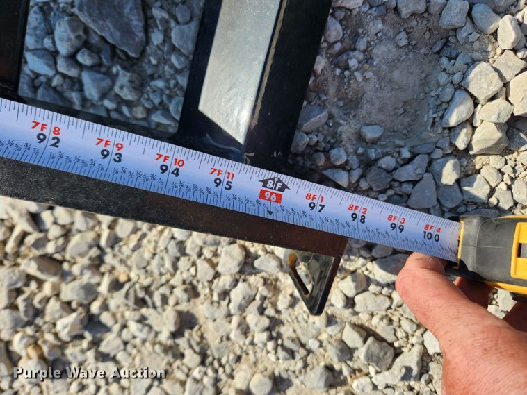 image for item LX9677 2020 H&H H10220HDL-140  equipment trailer