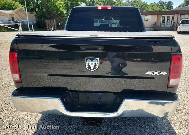 image for item LX9682 2016 Dodge Ram 1500  Crew Cab pickup truck