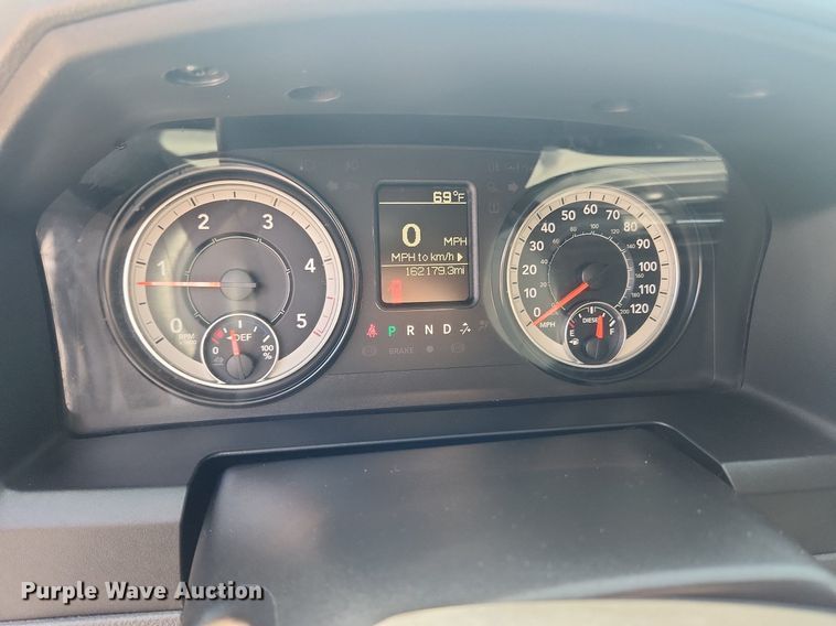 image for item LX9682 2016 Dodge Ram 1500  Crew Cab pickup truck