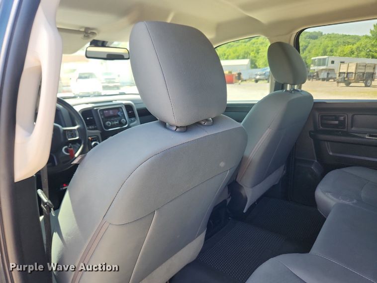 image for item LX9682 2016 Dodge Ram 1500  Crew Cab pickup truck