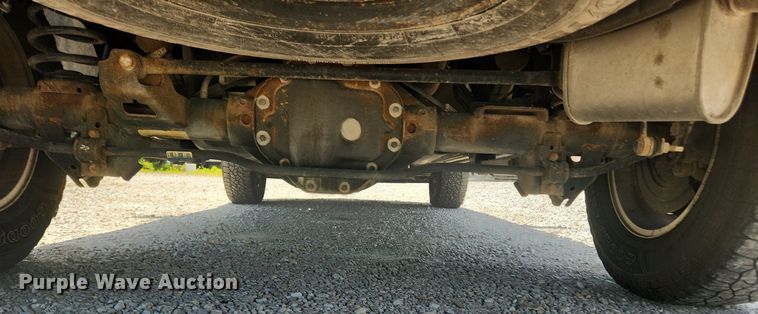 image for item LX9682 2016 Dodge Ram 1500  Crew Cab pickup truck