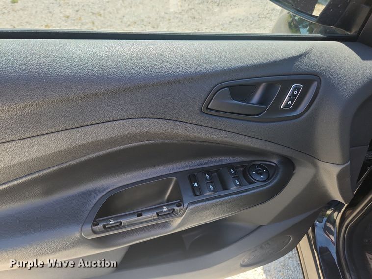 image for item LX9683 2016 Ford Escape  SUV