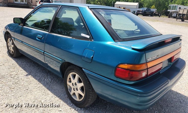 image for item LX9685 1996 Ford Escort LX