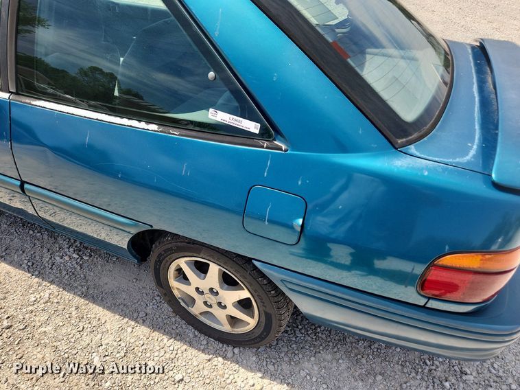 image for item LX9685 1996 Ford Escort LX