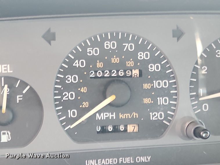 image for item LX9685 1996 Ford Escort LX