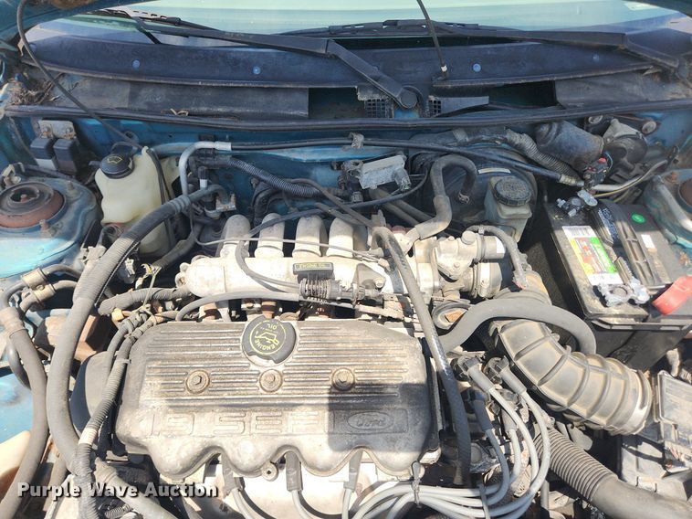 image for item LX9685 1996 Ford Escort LX