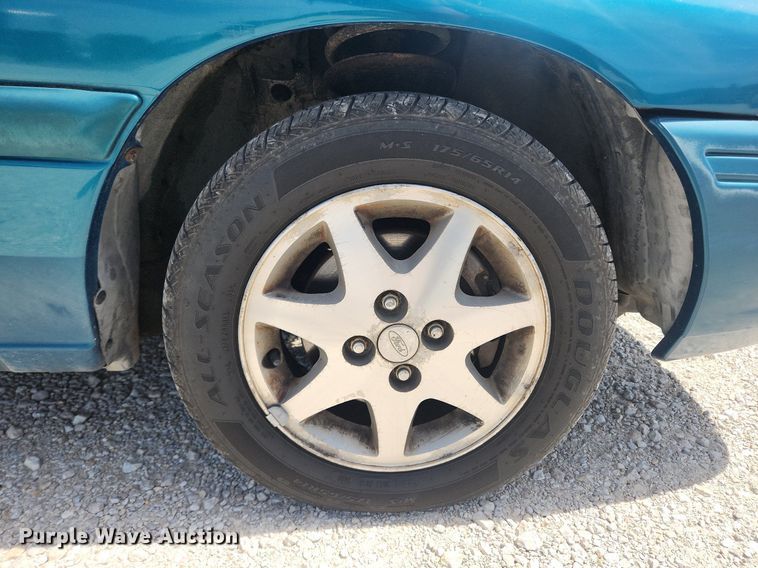 image for item LX9685 1996 Ford Escort LX