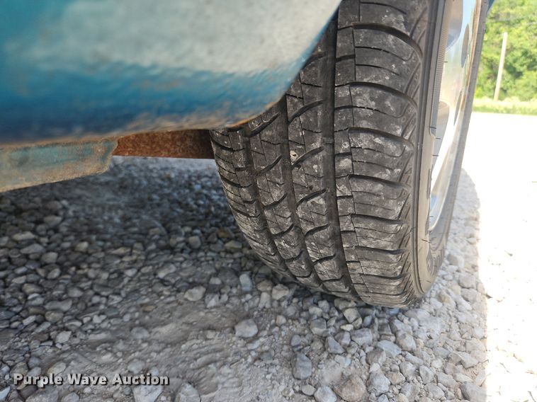 image for item LX9685 1996 Ford Escort LX