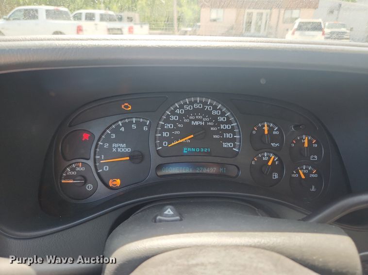 image for item LX9686 2005 Chevrolet Silverado 2500HD  Ext. Cab pickup truck