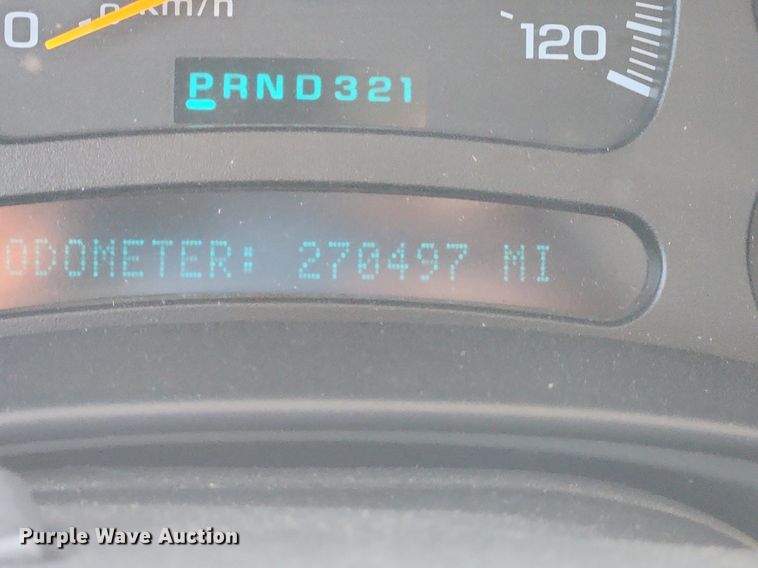 image for item LX9686 2005 Chevrolet Silverado 2500HD  Ext. Cab pickup truck