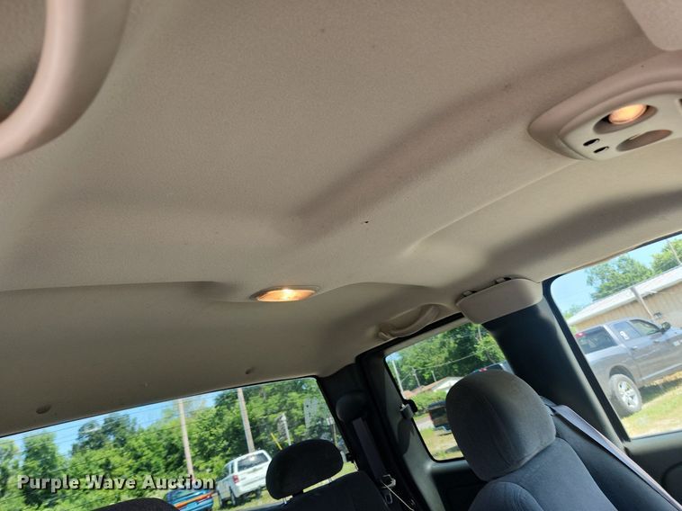 image for item LX9686 2005 Chevrolet Silverado 2500HD  Ext. Cab pickup truck