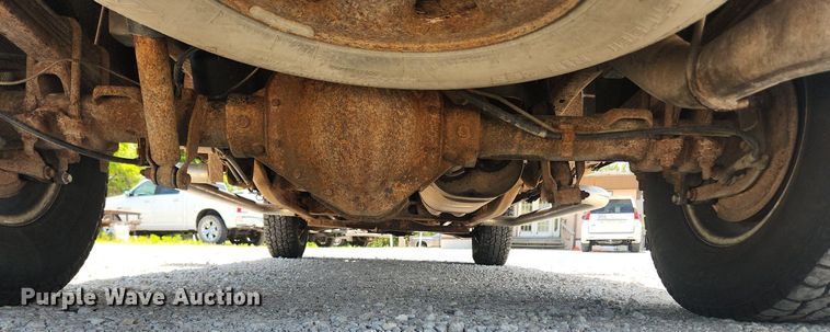 image for item LX9686 2005 Chevrolet Silverado 2500HD  Ext. Cab pickup truck