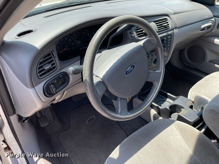 image for item LY9605 2007 Ford Taurus