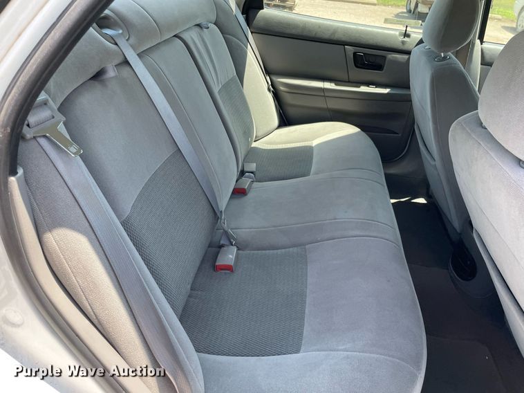 image for item LY9605 2007 Ford Taurus