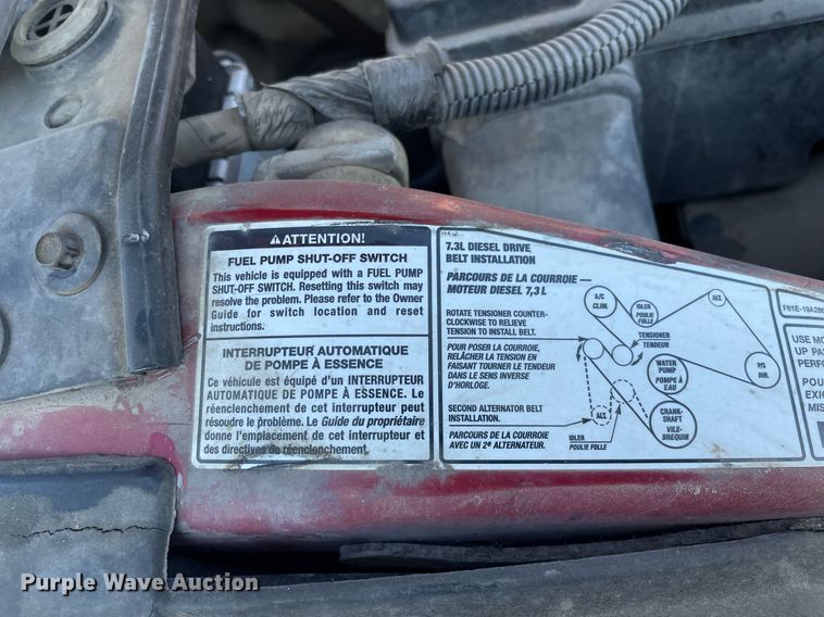 image for item LY9607 2000 Ford F450 Super Duty  Crew Cab flatbed pickup truck