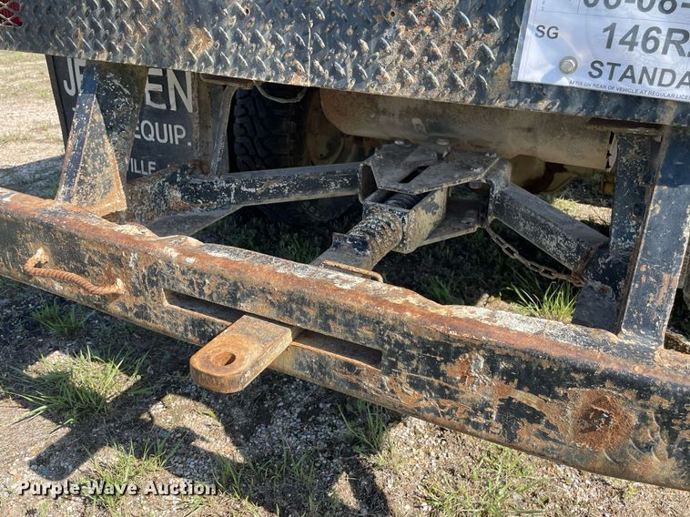 image for item LY9608 1995 Ford F350 XL  flatbed pickup truck