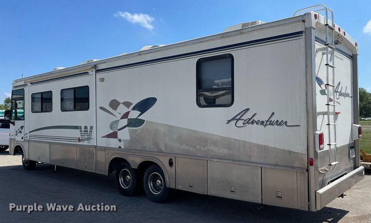 image for item LY9610 1998 Winnebago Adventurer  RV