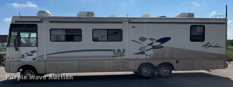 image for item LY9610 1998 Winnebago Adventurer  RV