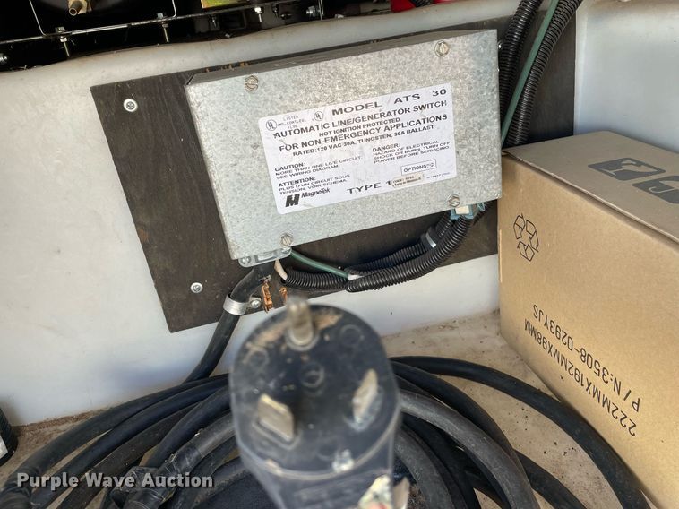 image for item LY9610 1998 Winnebago Adventurer  RV