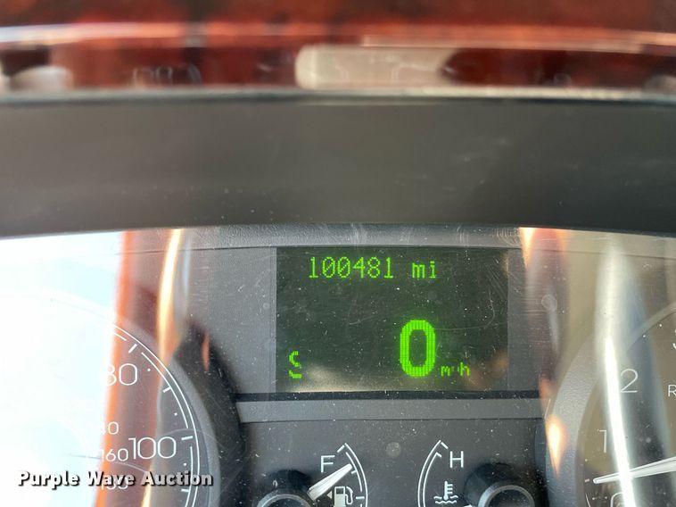 image for item LY9611 2010 Lincoln Town Car