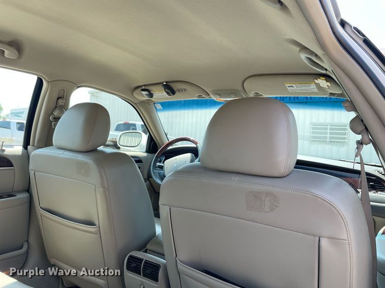 image for item LY9611 2010 Lincoln Town Car