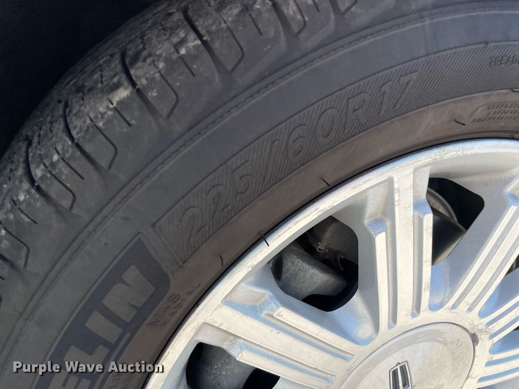 image for item LY9611 2010 Lincoln Town Car