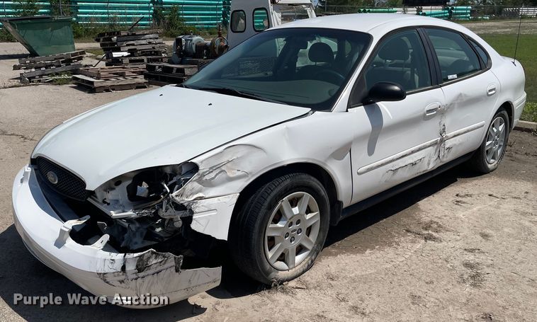 image for item LY9612 2007 Ford Taurus