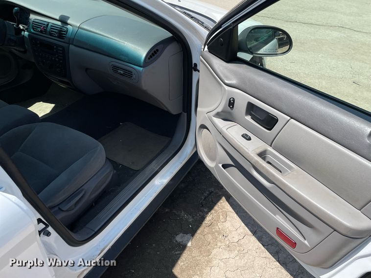 image for item LY9612 2007 Ford Taurus