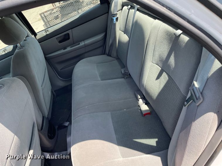 image for item LY9612 2007 Ford Taurus