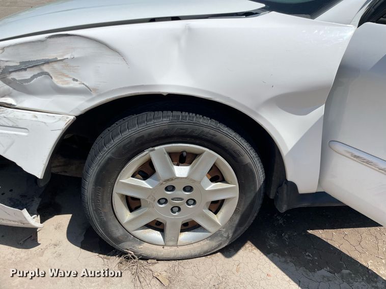 image for item LY9612 2007 Ford Taurus