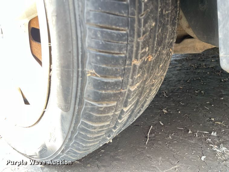 image for item LY9612 2007 Ford Taurus